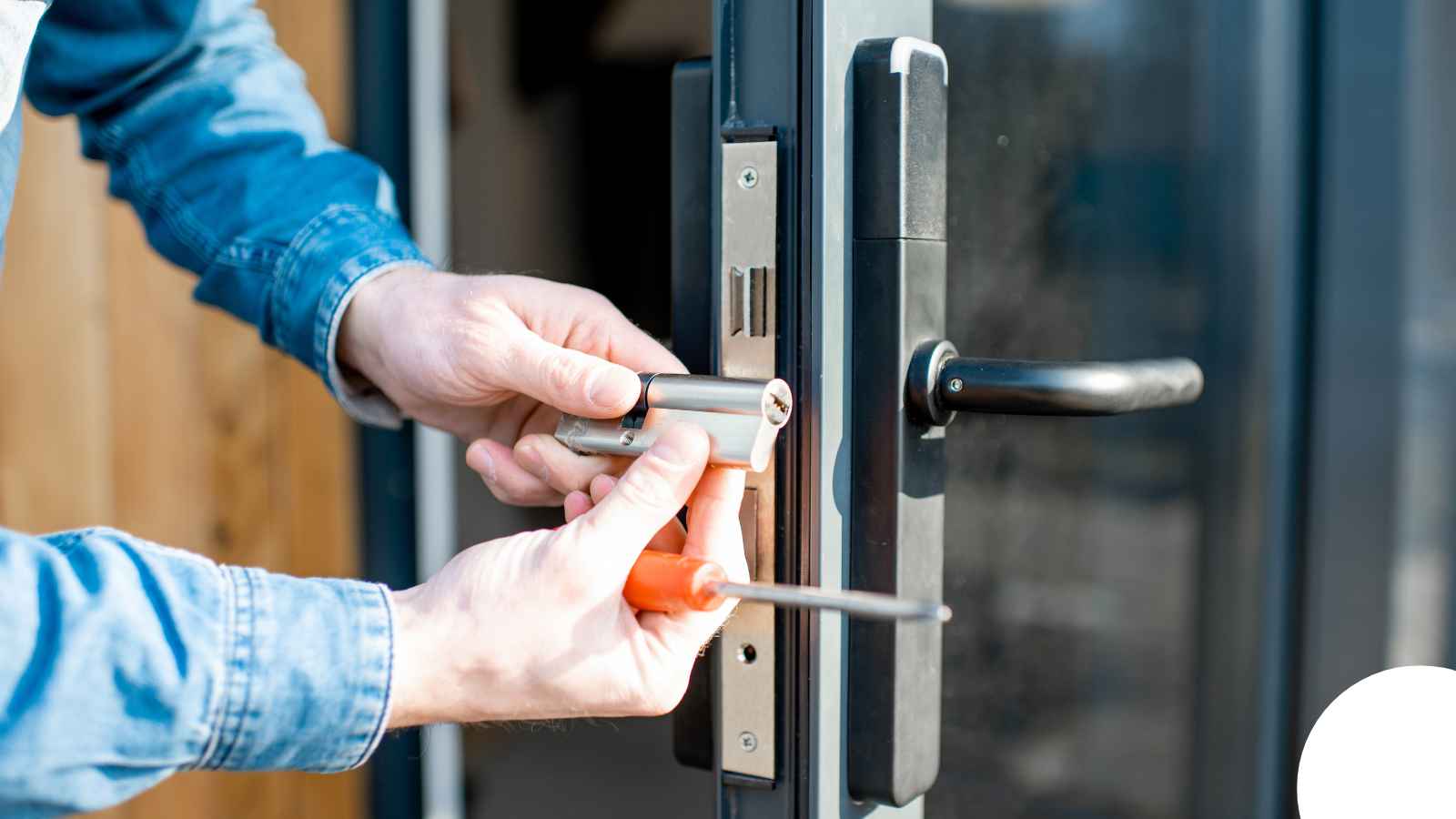 Locksmith in New York City, NY — New York Patio Door Lock Service
